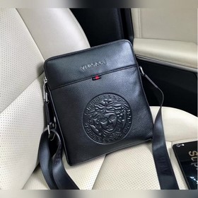 VERSACE Мужская сумка Versace с диагональным ремнем, с четко вид