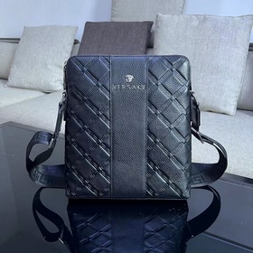 Сумка через плечо Versace Модель： 28063-2 Размер： 24-28-7 Кожа оч