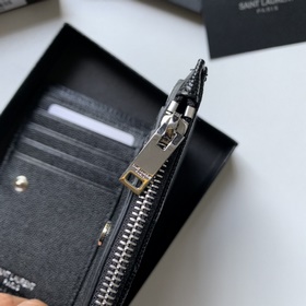 Новый кошелек Saint Laurent из импортной кожи мелкой зернистости 