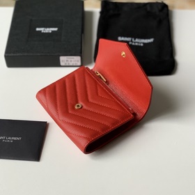 Saint Laurent Короткий кошелек из импортной кожи с мелкой текстур