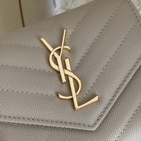 Saint Laurent Короткий кошелек из импортной кожи с мелкой текстур
