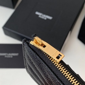 Новая модель кошелька Saint Laurent, изготовленная из импортной к