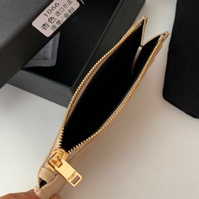 Новая модель кошелька Saint Laurent, изготовленная из импортной к
