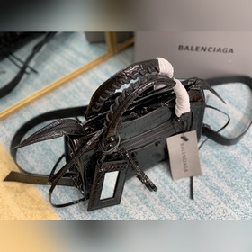 Balenciaga Сумка в стиле мотоцикла с крокодиловым узором Сумка 