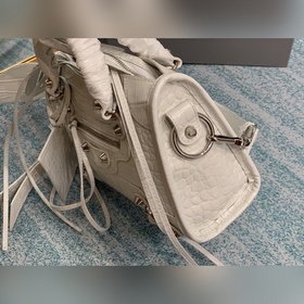 Balenciaga Сумка в стиле мотоцикла с крокодиловым узором Сумка и