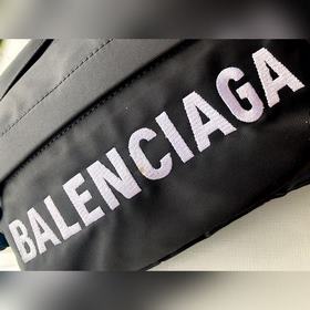Balenciaga Вышитый поясной мешок из парусины, черный В последние