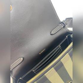Новейшая изящная сумка через плечо от Burberry, изготовленная из 