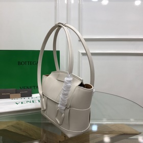 BV  Плоская ткань цвета карамели THE ARCO Плоская ткань Для тех,