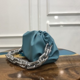 BV  Цепочка с облаками Как всем известно, облако The pouch являе