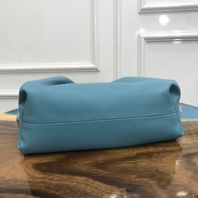 BV  Цепочка с облаками Как всем известно, облако The pouch являе
