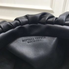 BV  Цепочка с облаками Как всем известно, облако The pouch являе