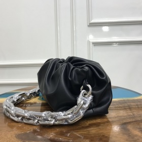 BV  Цепочка с облаками Как всем известно, облако The pouch являе