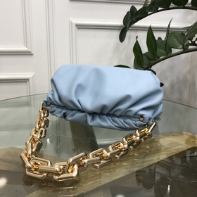 BV  Цепочка с облаками Как всем известно, облако The pouch являе