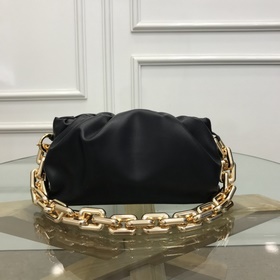 BV  Цепочка с облаками Как всем известно, облако The pouch являе
