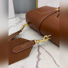 CELINE Сумка из гладкой кожи Внутренняя подкладка из кожи/ткани, 