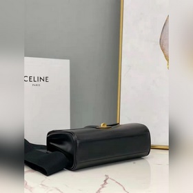 CELINE Сумка из гладкой кожи, подкладка из кожи/ткани, через пле