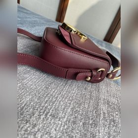 CHLOE Сумка через плечо с модным и ярким дизайном, украшенная нак