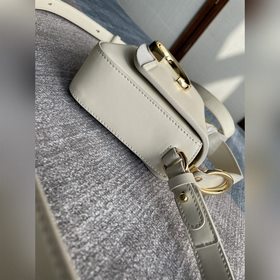 CHLOE Сумка через плечо с модным и ярким дизайном, украшенная нак