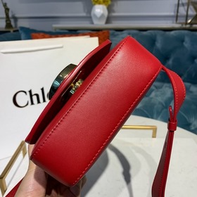 CHLOE Сумка C Bag с кожаным ремнем через плечо отличается модным 