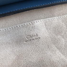 CHLOE Faye среднего размера подходит для всех стилей и множества