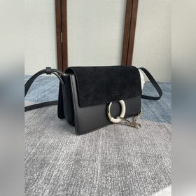 Новый цвет Chloe Faye среднего размера, который подходит для всех