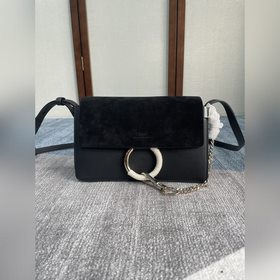 Новый цвет Chloe Faye среднего размера, который подходит для всех