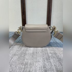 CHLOE  Новая осенне-зимняя модель небольшой сумки через плечо. и