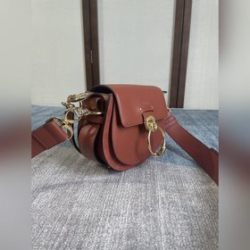 CHLOE  Новая осенне-зимняя модель небольшой сумки через плечо И