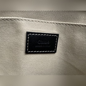 CHLOE  Большая сумка черного цвета, которая может служить в каче