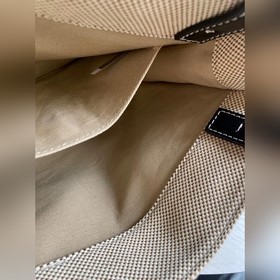 CHLOE  Черная сумка небольшого размера, которую можно назвать «ф