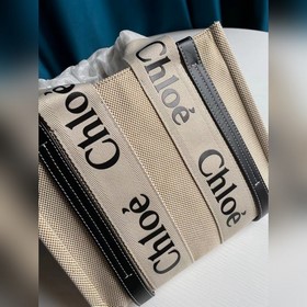 CHLOE  Черная сумка небольшого размера, которую можно назвать «ф