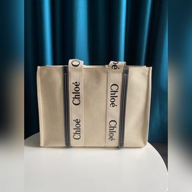 CHLOE  Можно назвать настоящим трендом в мире сумок. Сумка Wood