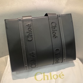 CHLOE  Woody Tote Детализделия из кожи Сумка-тоут из гладкой те