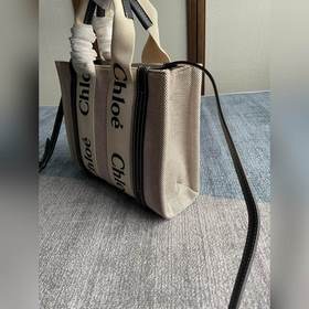 CHLOE – популярная сумка Woody Tote (с плечевым ремнем) Многие из