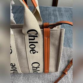 CHLOE – популярная сумка Woody Tote (с плечевым ремнем) Многие из