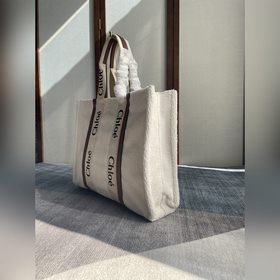 CHLOE Новые модели сумок-тоут на осень-зиму уже в продаже. Покор