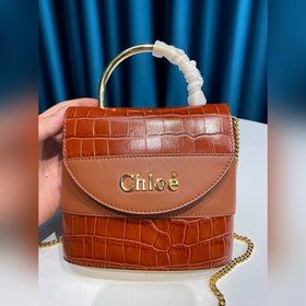 CHLOE  Маленькая сумка ABY LOCK с тиснением под кожу крокодила, 