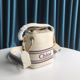 CHLOE  Сумка Roy Bucket Bag с большим логотипом, сумка-ведро И