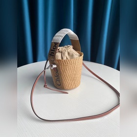 CHLOE Новая сумка из плетеного ротанга Small Woody Basket Малень