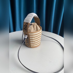 CHLOE Новая сумка из плетеного ротанга Small Woody Basket Малень