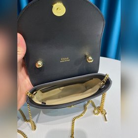 CHLOE  Маленькая сумка ABY LOCK с тиснением под кожу крокодила, 