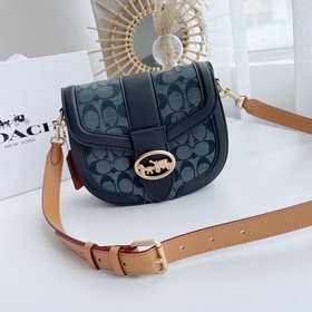Coach Модель： C4066 Новый цвет сумки-седла, аналогичной модели Я
