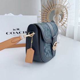 Coach Модель： C4066 Новый цвет сумки-седла, аналогичной модели Я