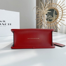 Coach Артикул： 5789 Willis Mini Мини-сумка в стиле ретро с ремне