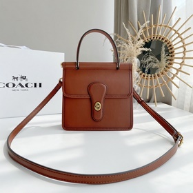Coach Артикул： 5789 Willis Mini Мини-сумка в стиле ретро с ремне