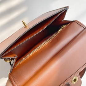 Coach Артикул： 5789 Willis Mini Мини-сумка в стиле ретро с ремне