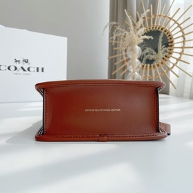 Coach Артикул： 5789 Willis Mini Мини-сумка в стиле ретро с ремне