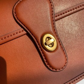 Coach Артикул： 5789 Willis Mini Мини-сумка в стиле ретро с ремне