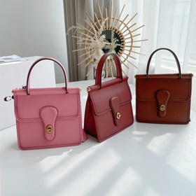 Coach Артикул： 5789 Willis Mini Мини-сумка в стиле ретро с ремне