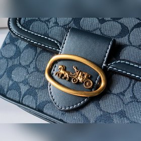 Сумка Coach через плечо Модель： 3630  Серия Chambray в стиле рет